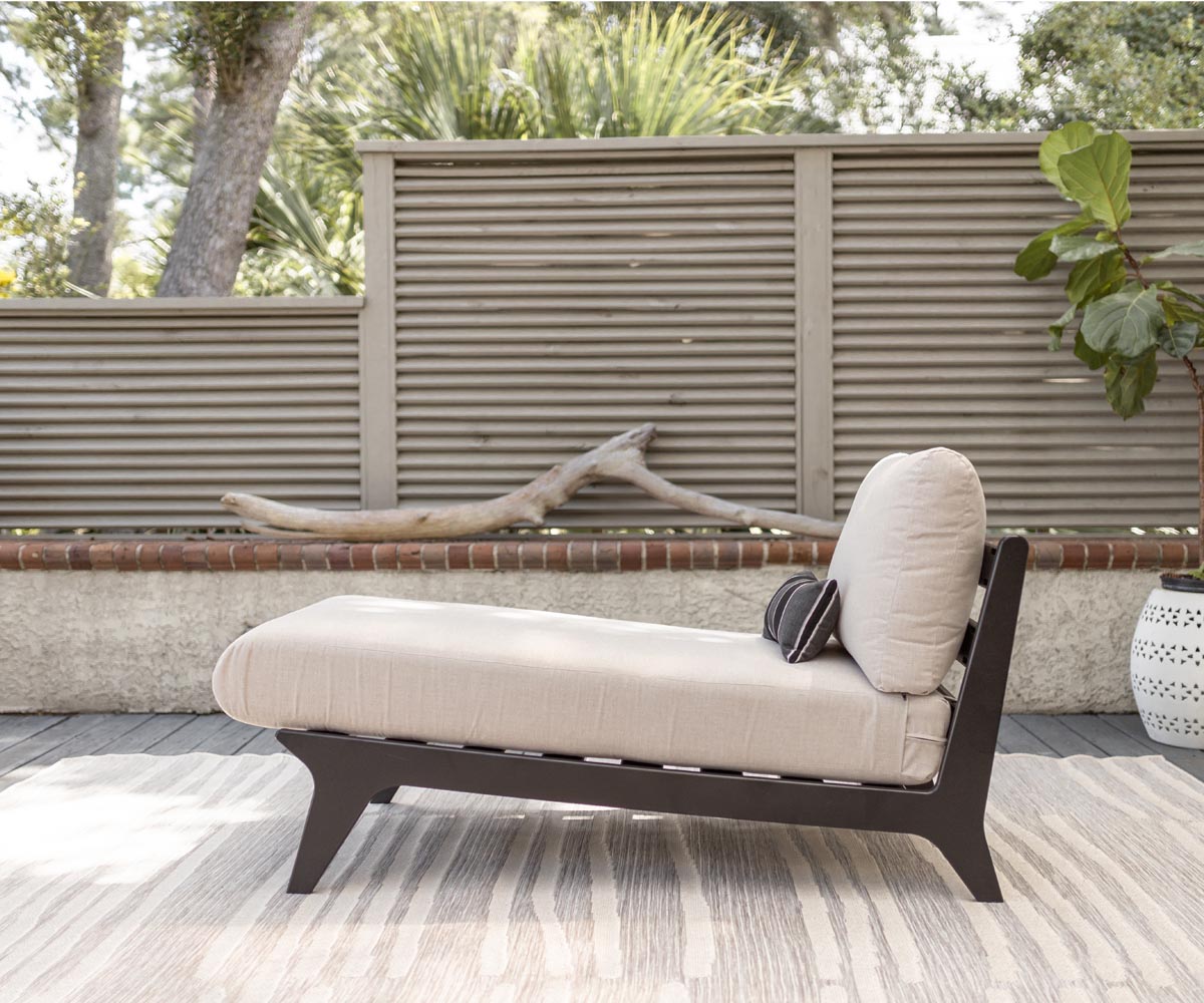Berlin Gardens Hartley Chaise