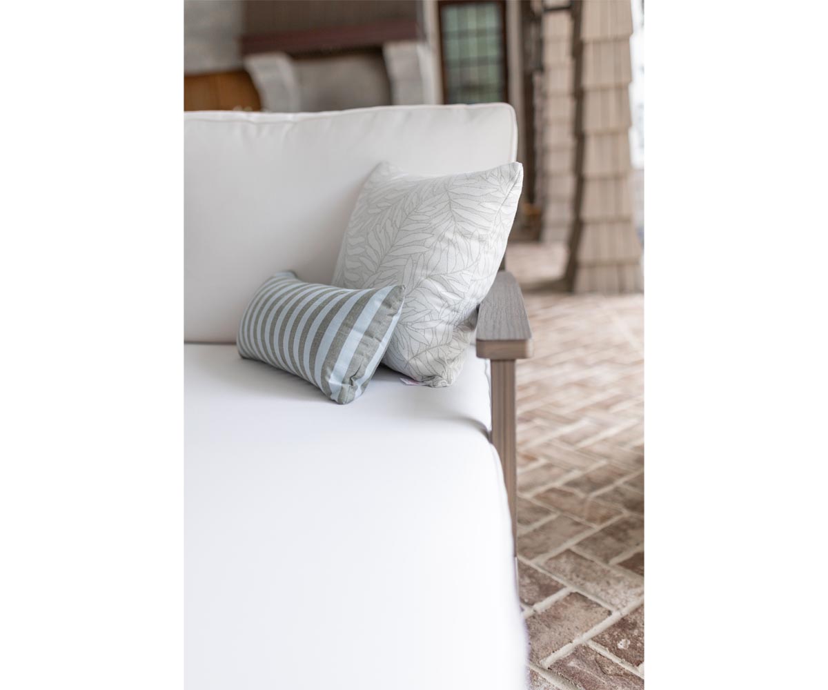 Berlin Gardens Mayhew Chaise Lounge