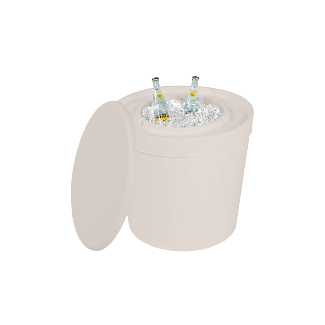 Ledge Lounger Signature Ice Basin