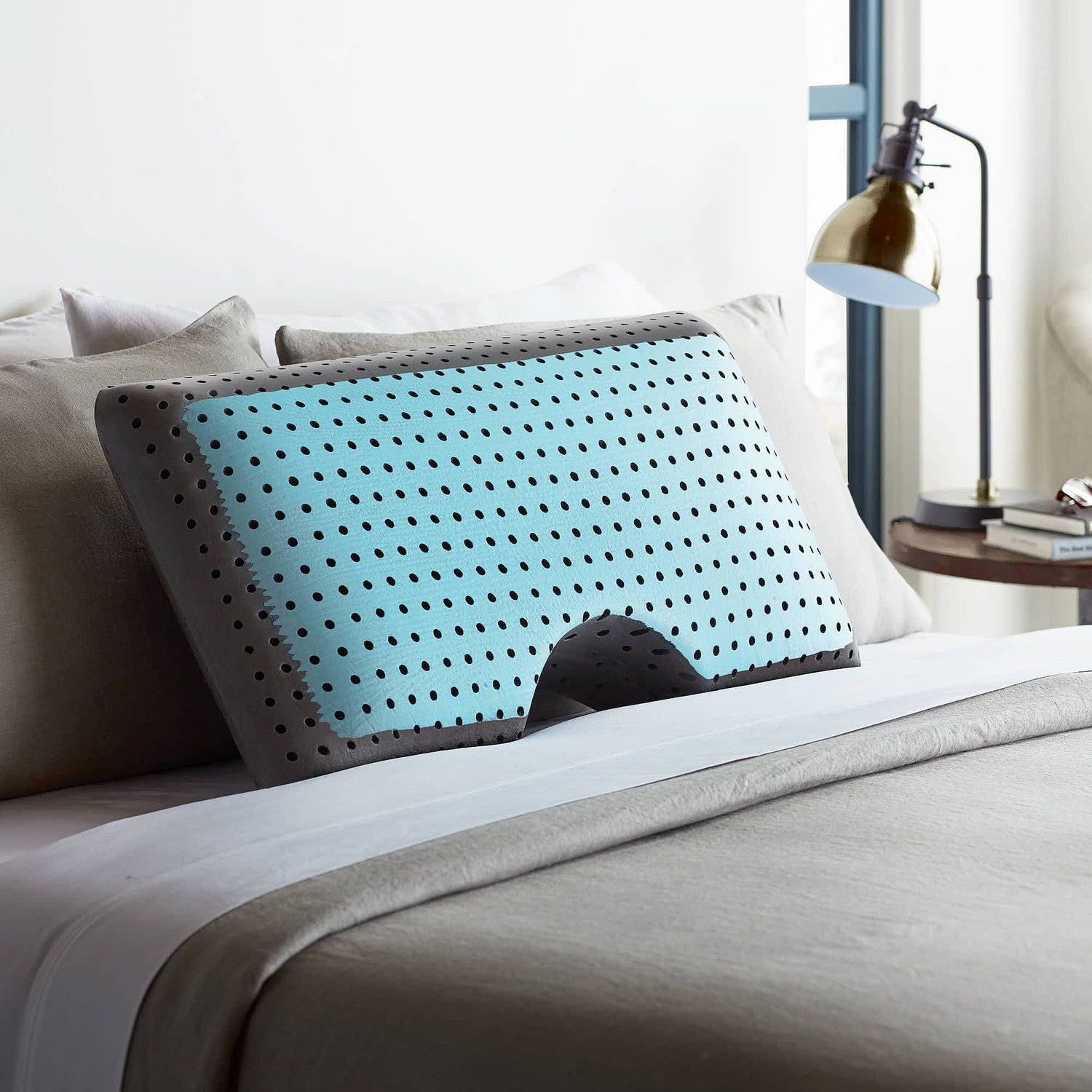 Malouf Shoulder CarbonCool™ LT + Omniphase® Pillow-Purely Relaxation