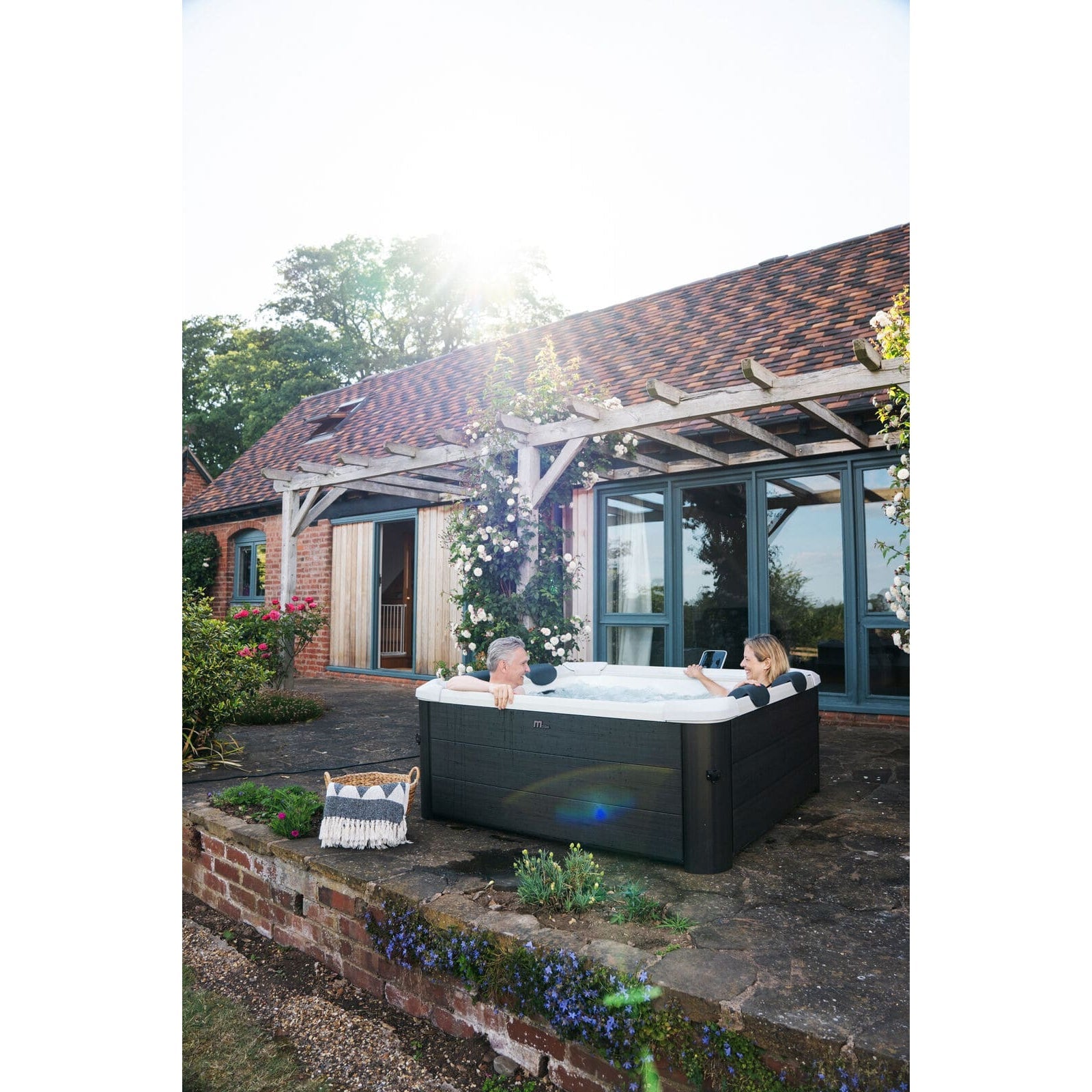 MSPA FRAME OSLO 6 Person Spa Hot Tub Spa - Purely Relaxation