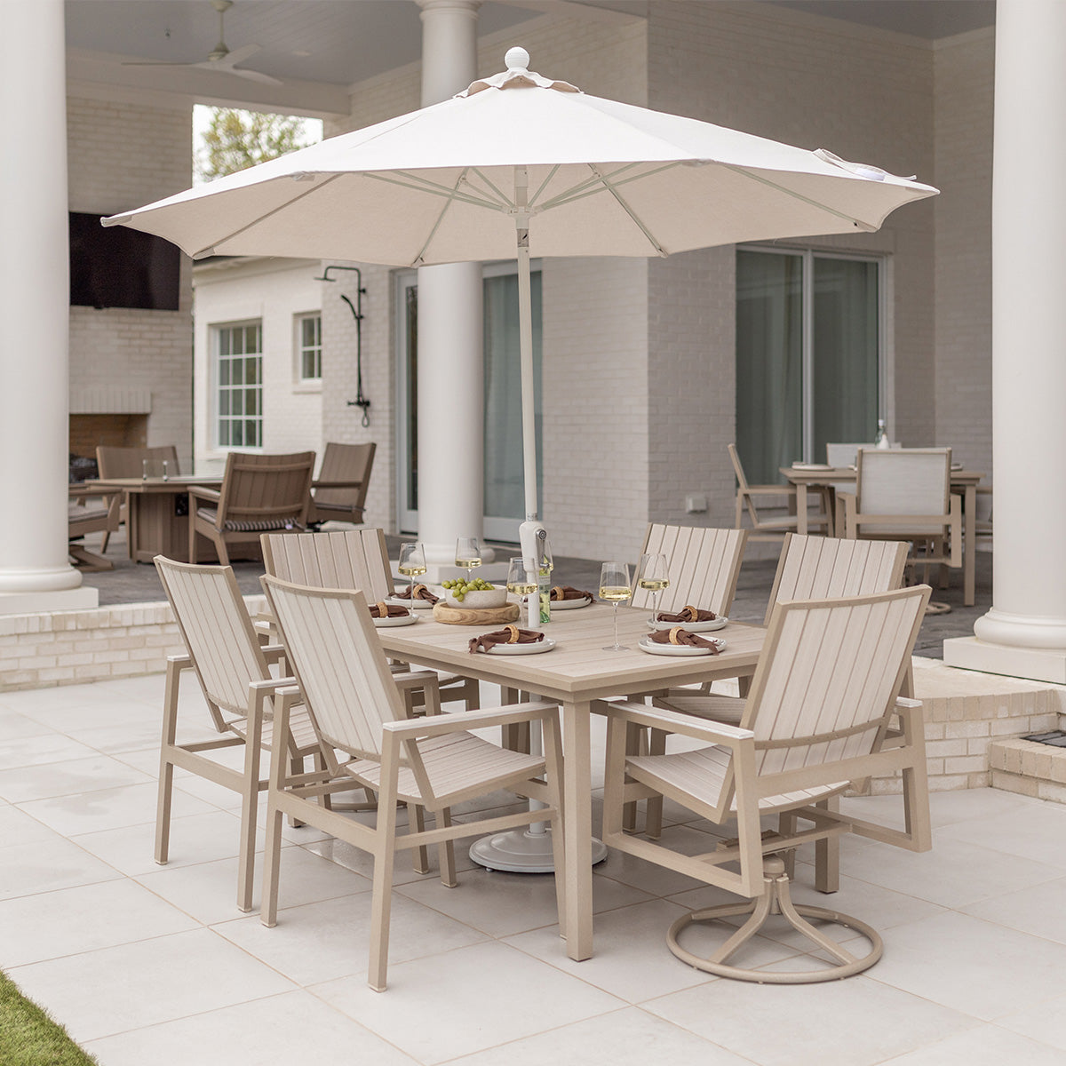 Berlin Gardens Vida 44" x 73" Poly Dining Table