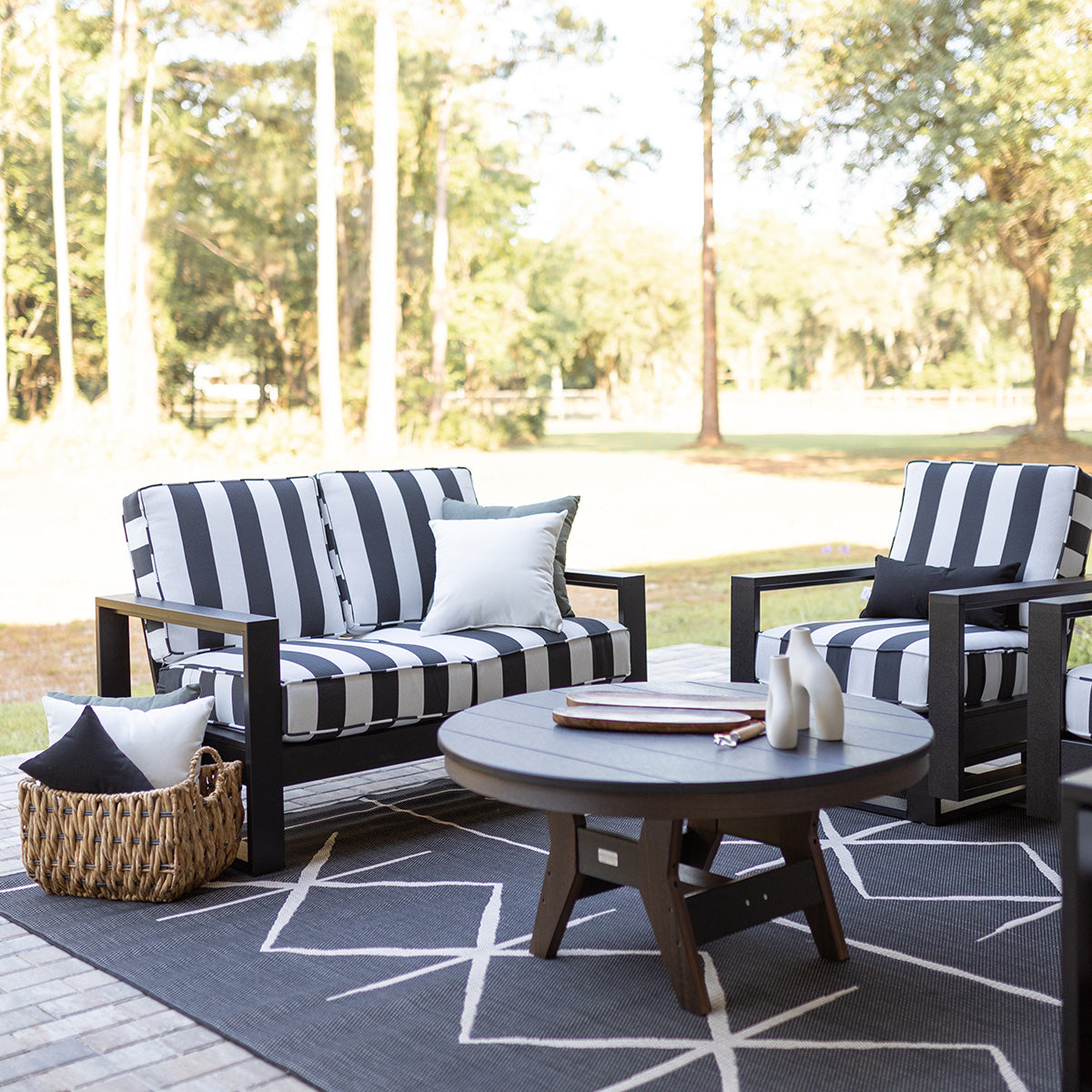 Berlin Gardens Nordic High Back Loveseat