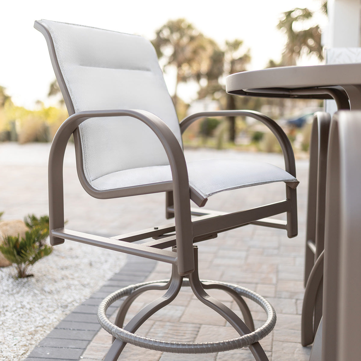 Berlin Gardens Murphy Sling Swivel Bar Chair