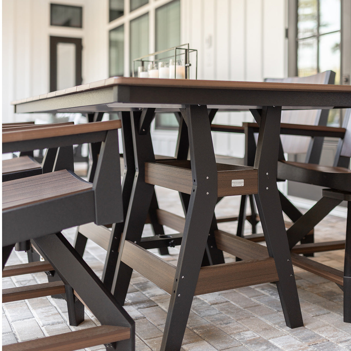Berlin Gardens Harbor 44" x 72" Rectangular Table