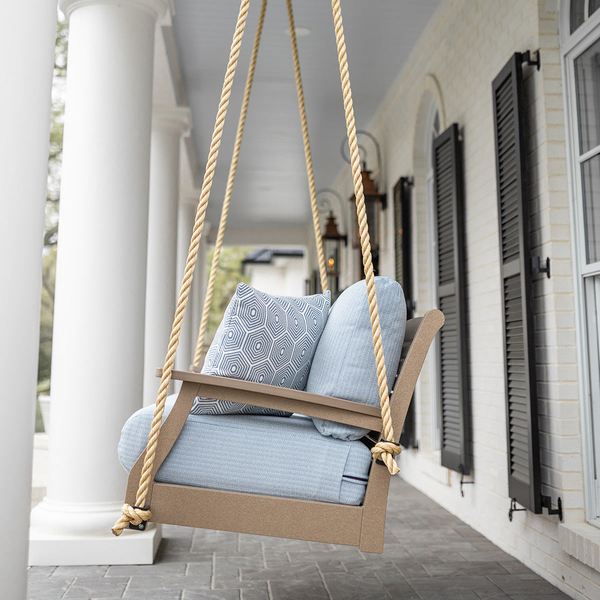 Berlin Gardens Classic Terrace Loveseat Swing