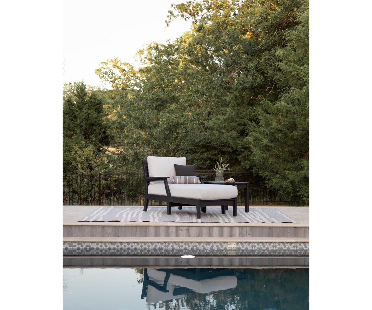 Berlin Gardens Classic Terrace Chaise Lounge