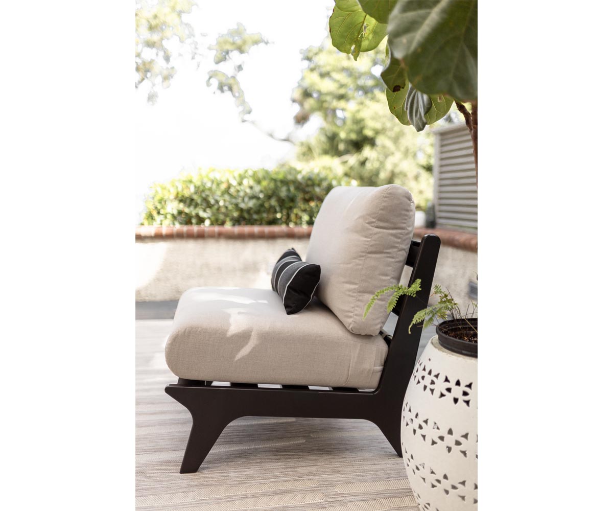 Berlin Gardens Hartley Club Chair