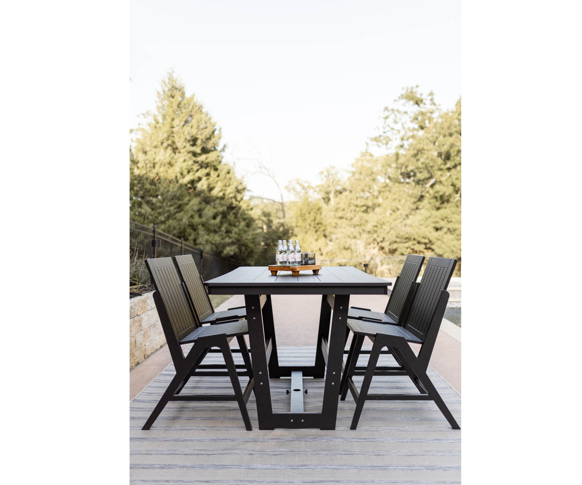 Berlin Gardens Hudson 40"x70" Rectangular Table