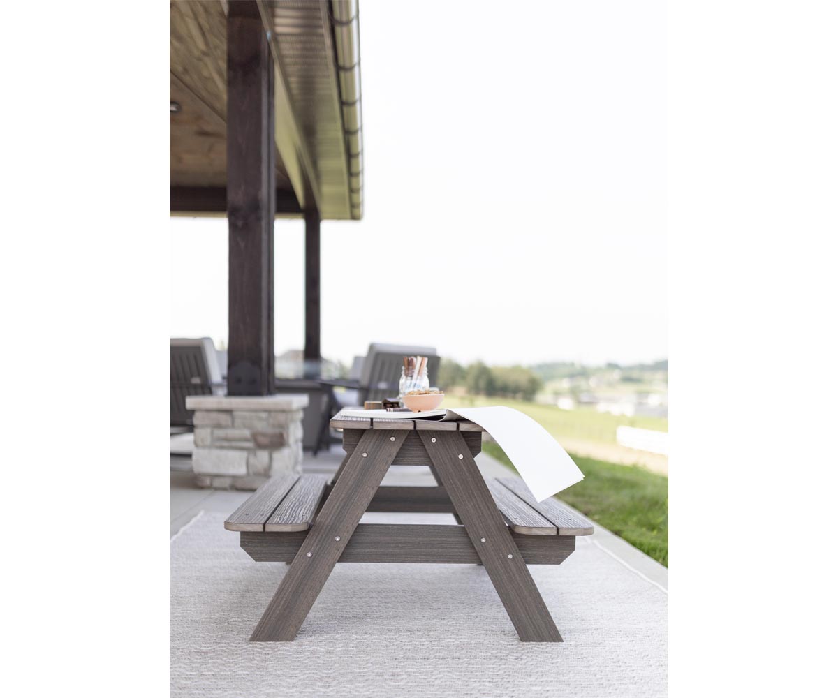 Berlin Gardens Kids Rectangular Picnic Table