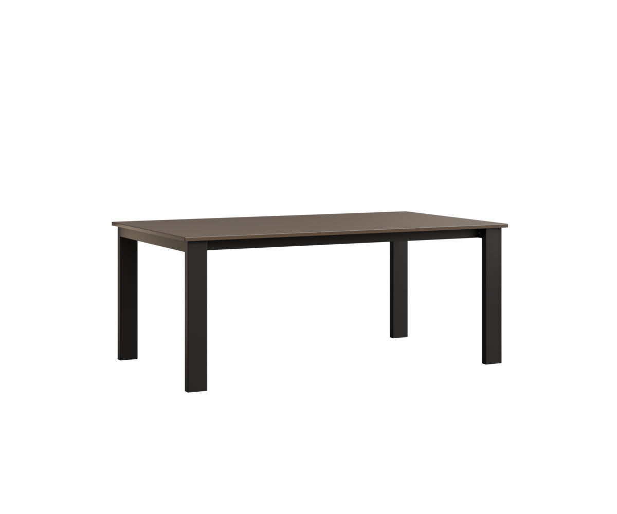 Berlin Gardens Berkley Expandable 42" x 72" Table