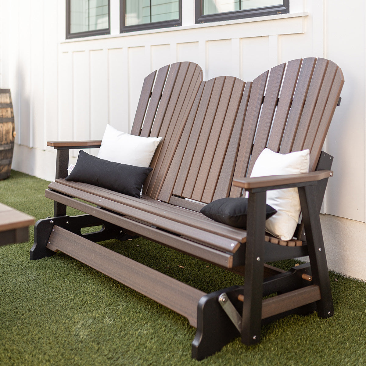 Berlin Gardens 5′ Comfo Back Three Seat Glider with Console-Purely Relaxation