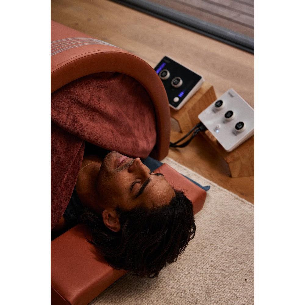 Clearlight® The Curve Far Infrared Sauna Dome With Amethyst Infrared PEMF Mat