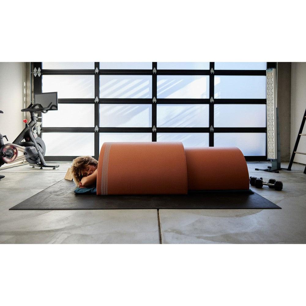 Clearlight® The Curve Far Infrared Sauna Dome With Amethyst Infrared PEMF Mat