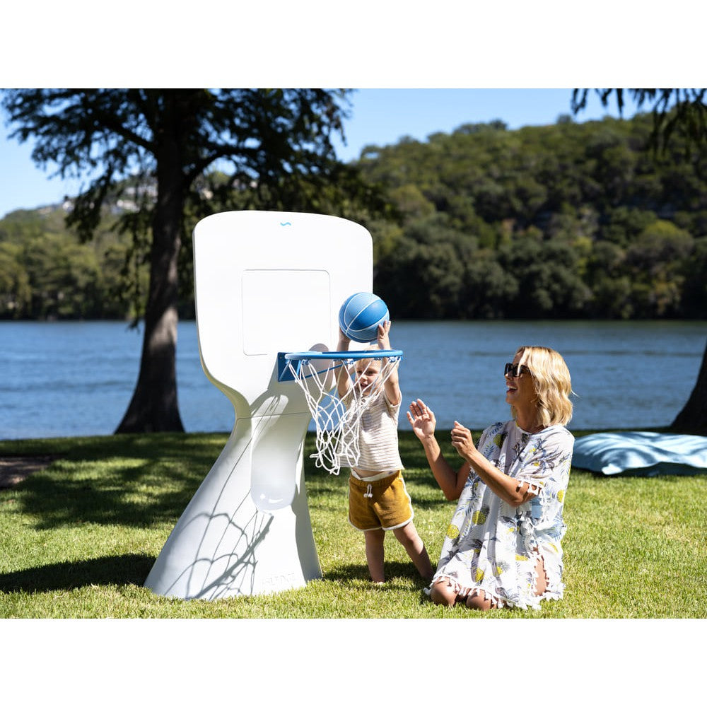 Ledge Lounger HOOPSTR™ Pool Basketball