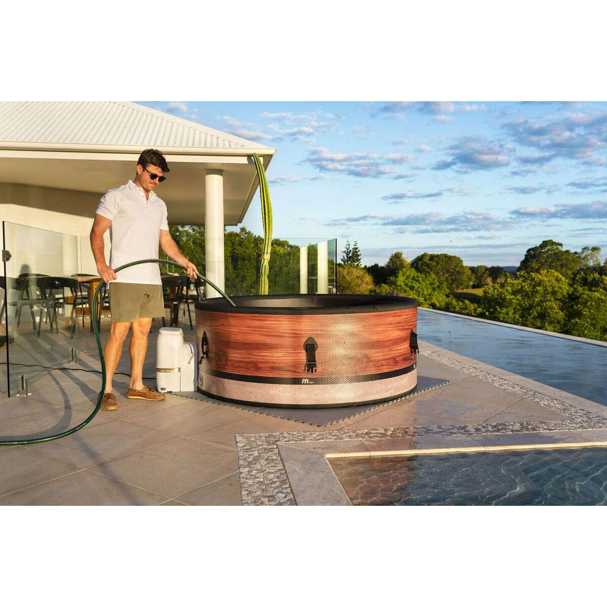 MSPA FRAME Duet Round 6 Person Inflatable Hot Tub Spa