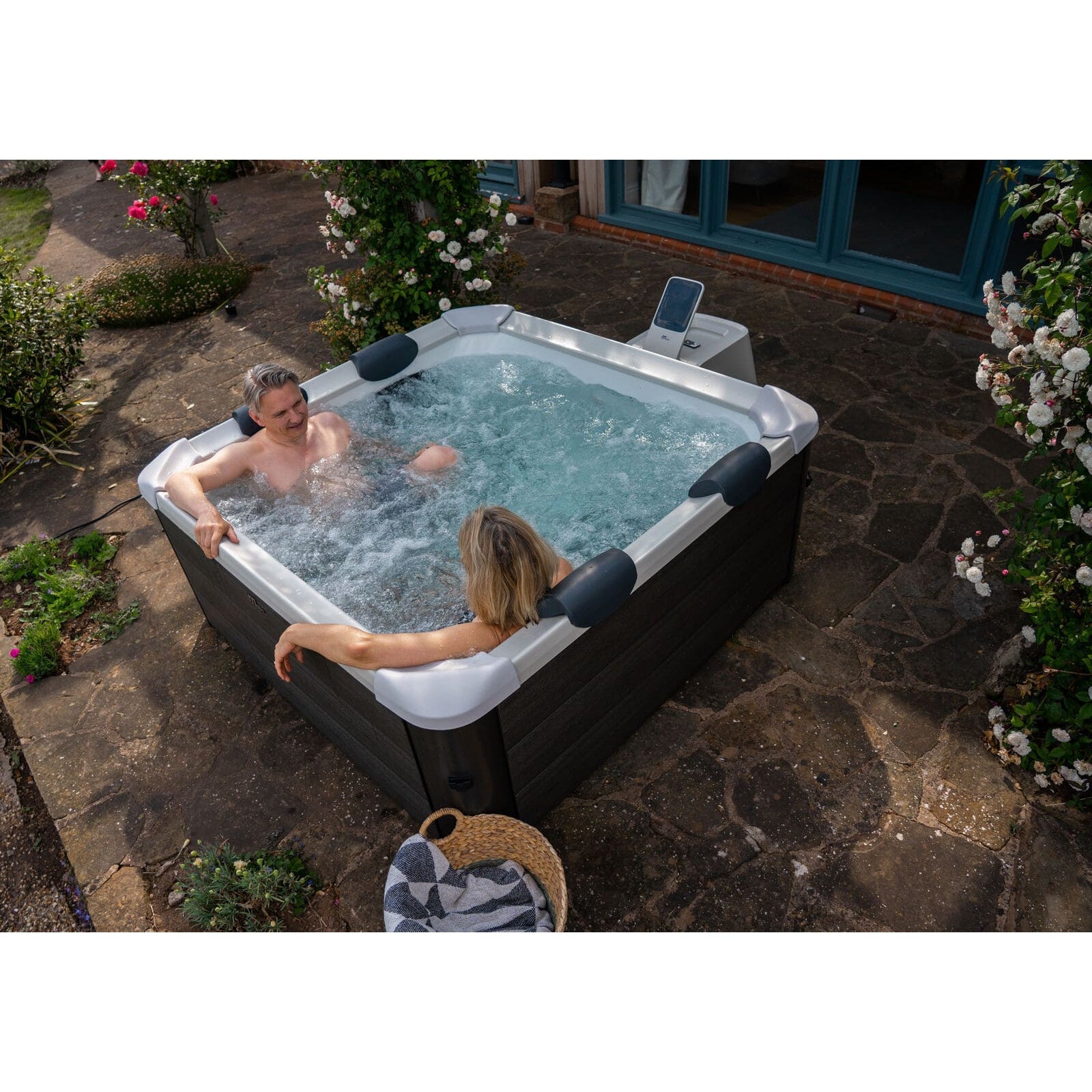 MSPA FRAME OSLO 6 Person Spa Hot Tub Spa - Purely Relaxation