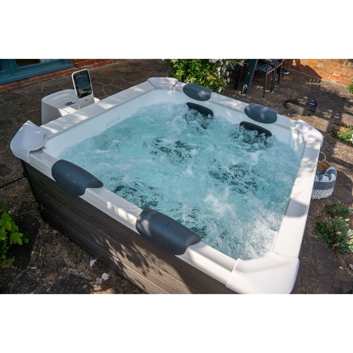 MSPA FRAME OSLO 6 Person Spa Hot Tub Spa - Purely Relaxation